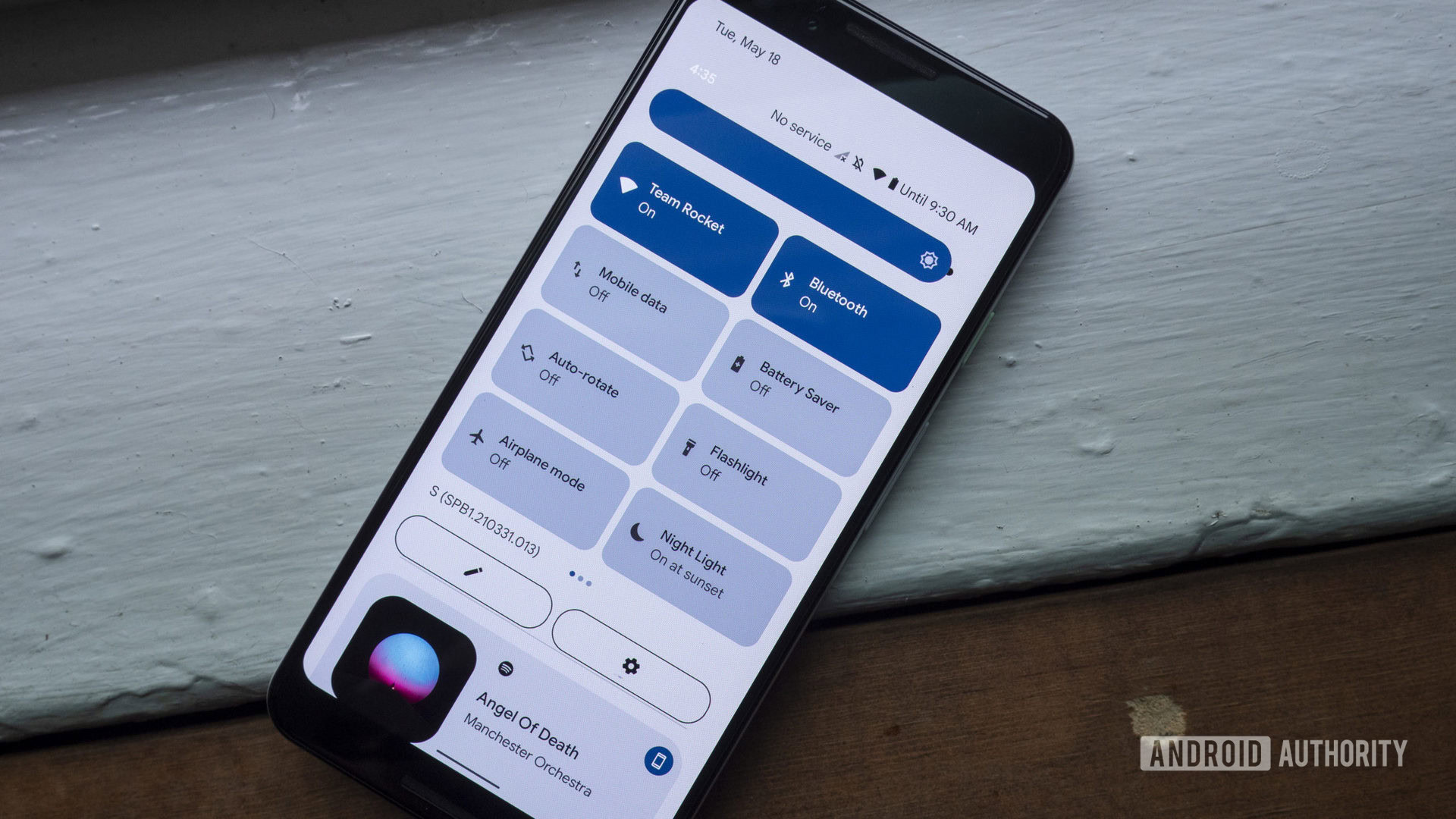 android 12 beta 1 hands on quick settings one swipe down notification panel dark theme 2 android 12 beta 1 hands on quick settings one swipe down notification panel dark theme 2
