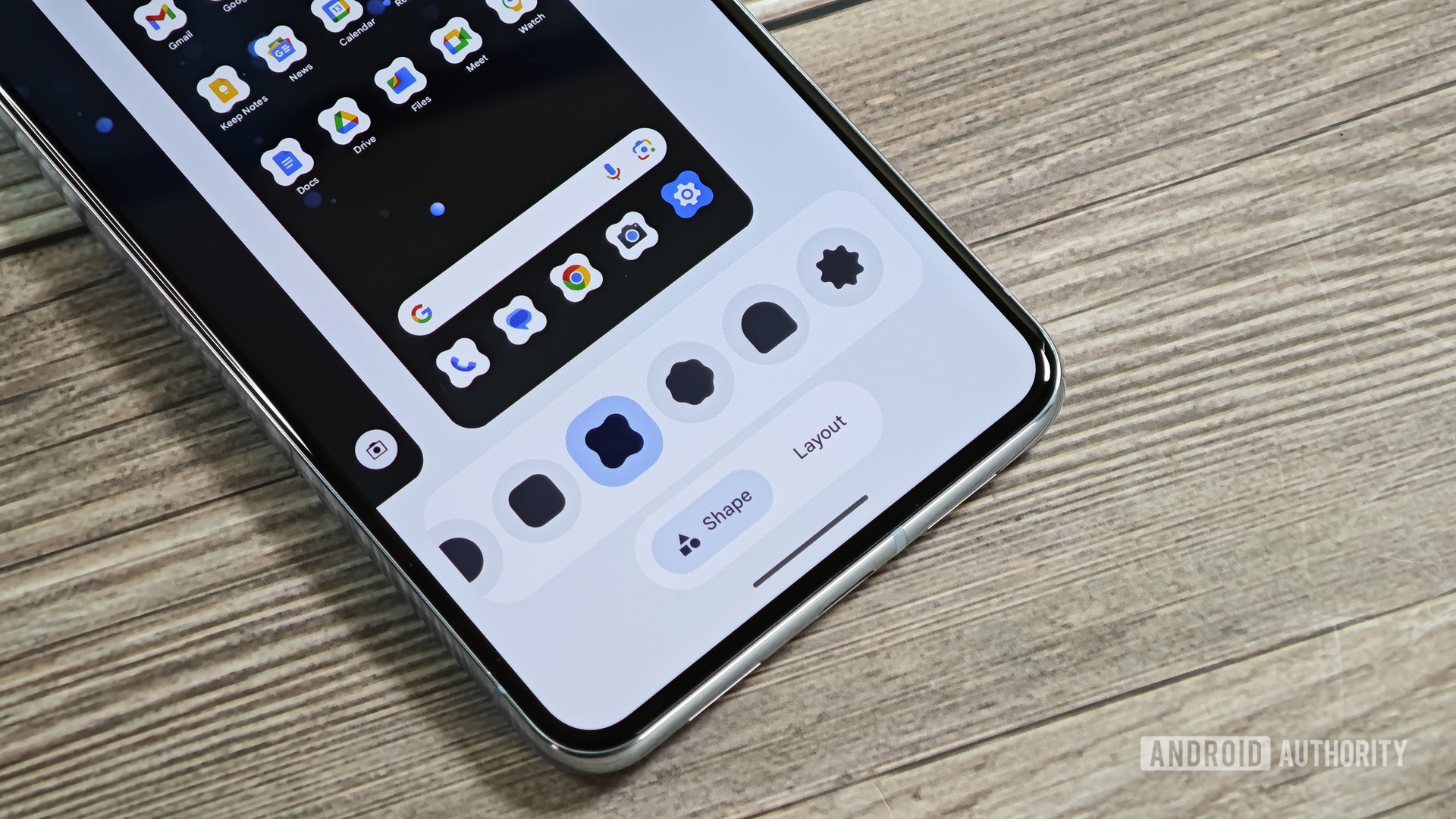Android 16 grid and icon shape customization hero image Android 16 grid and icon shape customization hero image