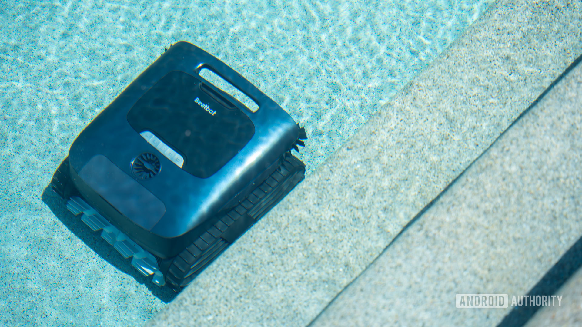 Beatbot AquaSense 2 Ultra cleaning pool 2 Beatbot AquaSense 2 Ultra cleaning pool 2