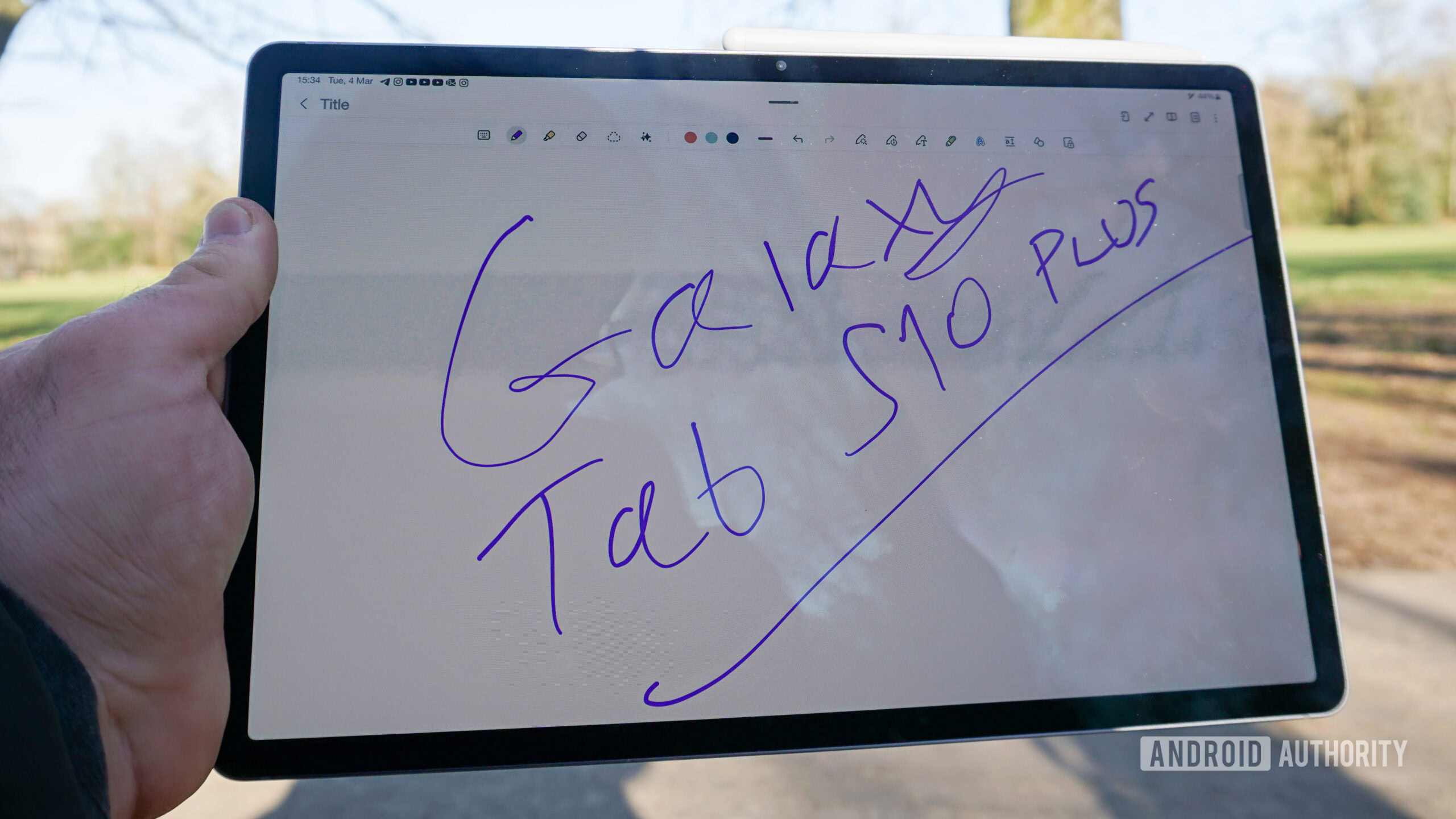 A photo of the Galaxy Tab S10 Plus display in sunlight