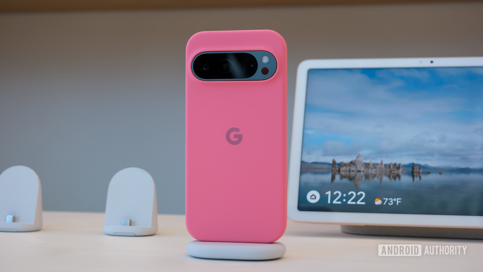 Google Pixel 9 Pro in case Google Pixel 9 Pro in case