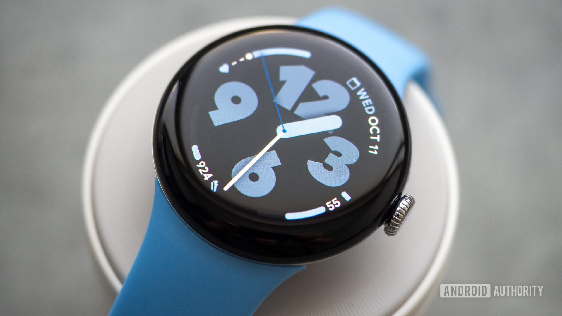 google pixel watch 2 bay blue watch face 4 google pixel watch 2 bay blue watch face 4