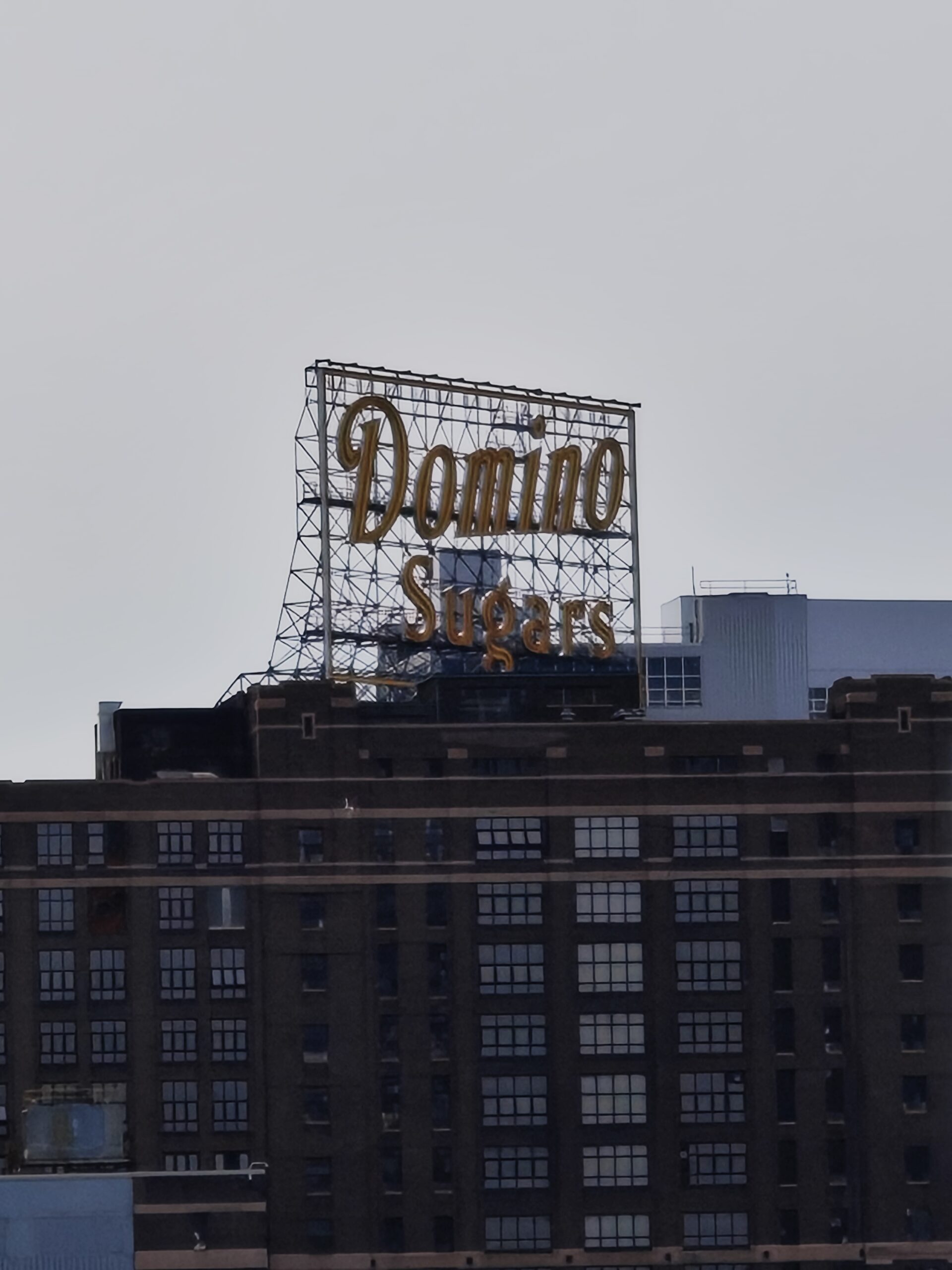 Nothing Phone 3a domino sugar 10x zoom
