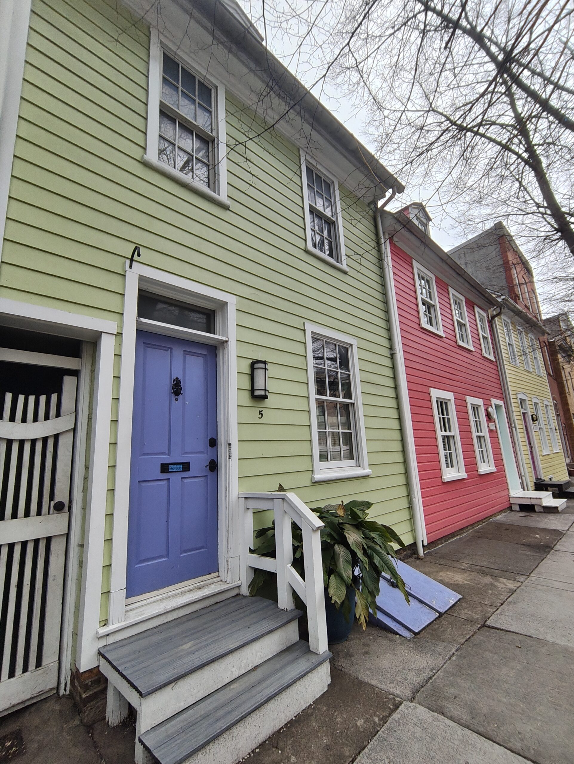 Nothing Phone 3a Pro colorful houses ultrawide