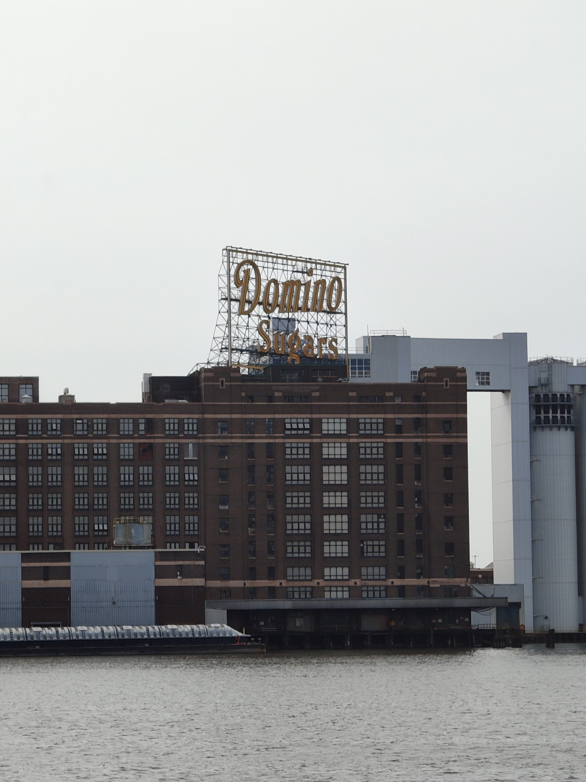 Nothing Phone 3a Pro domino sugar 6x zoom