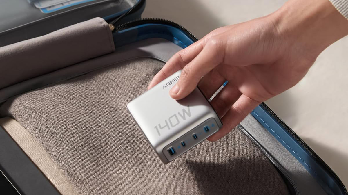 Packing Anker Laptop Charger Packing Anker Laptop Charger