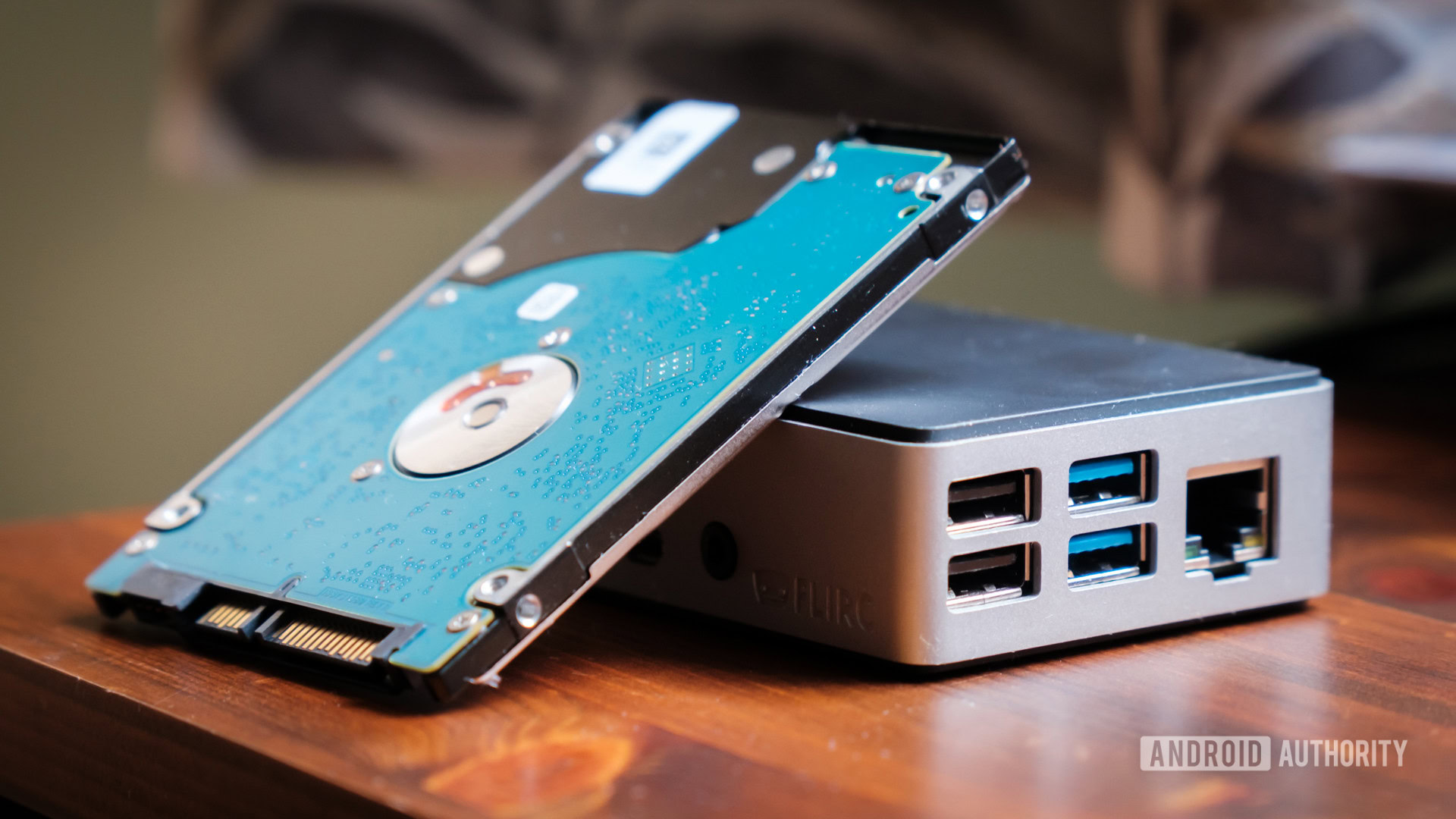 Raspberry Pi 4 case with HDD Raspberry Pi 4 case with HDD