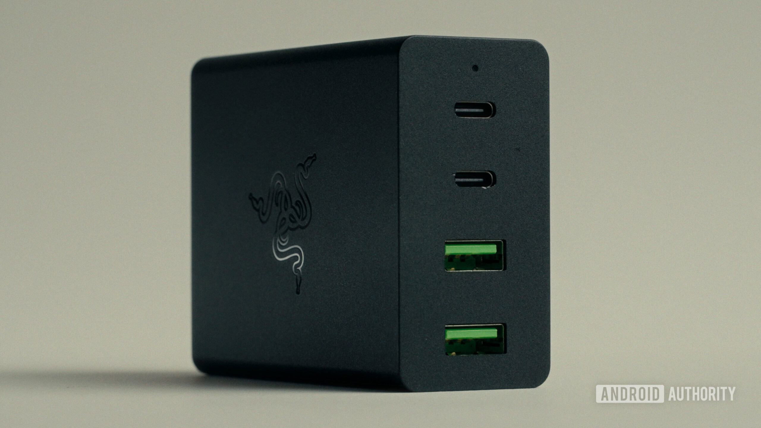 Razer 130W GaN charger Razer 130W GaN charger