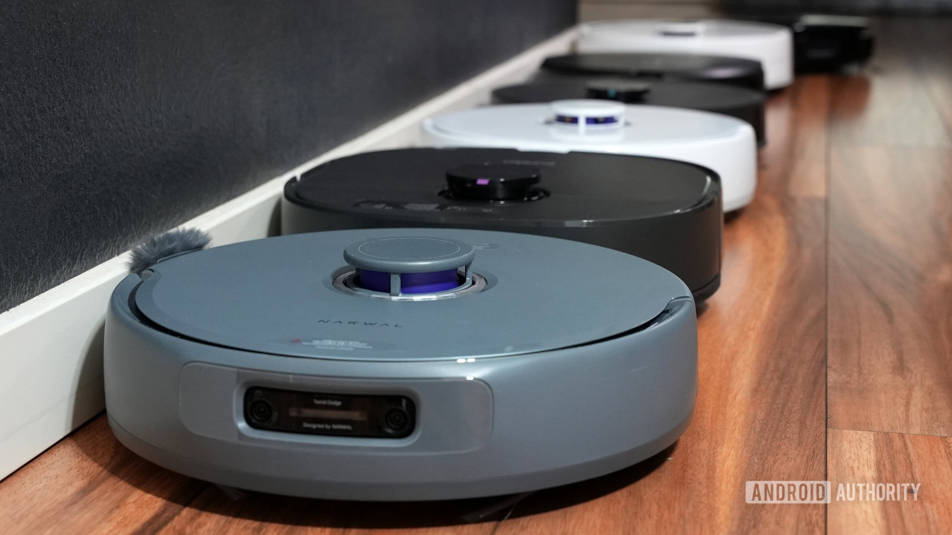 Robot Vacuums Narwal and a line Robot Vacuums Narwal and a line