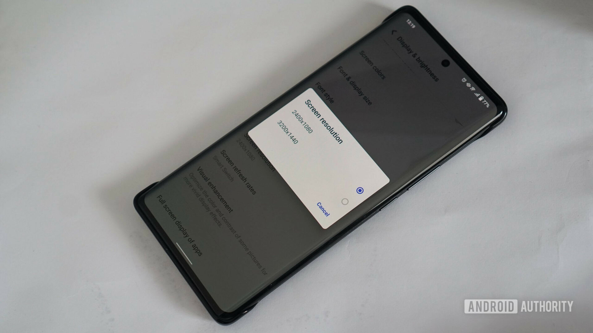 Smartphone with display resolution settings Smartphone with display resolution settings