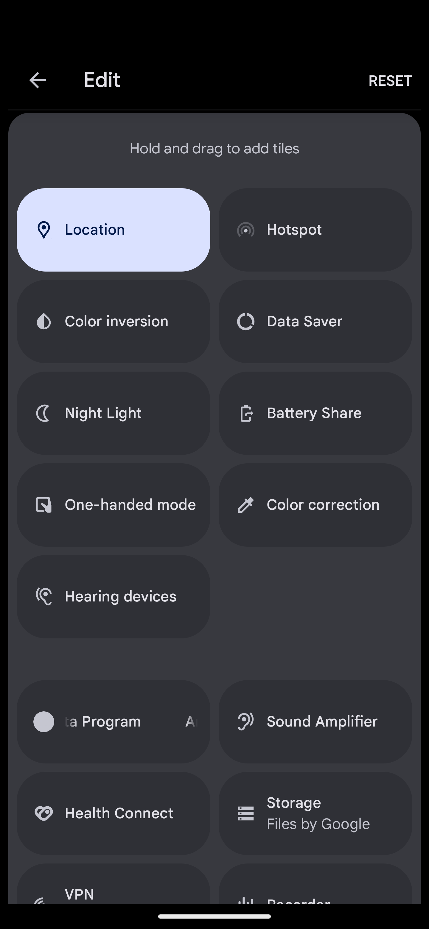 Android 15 QPR1 Beta 3 old Quick Settings edit UI page 1