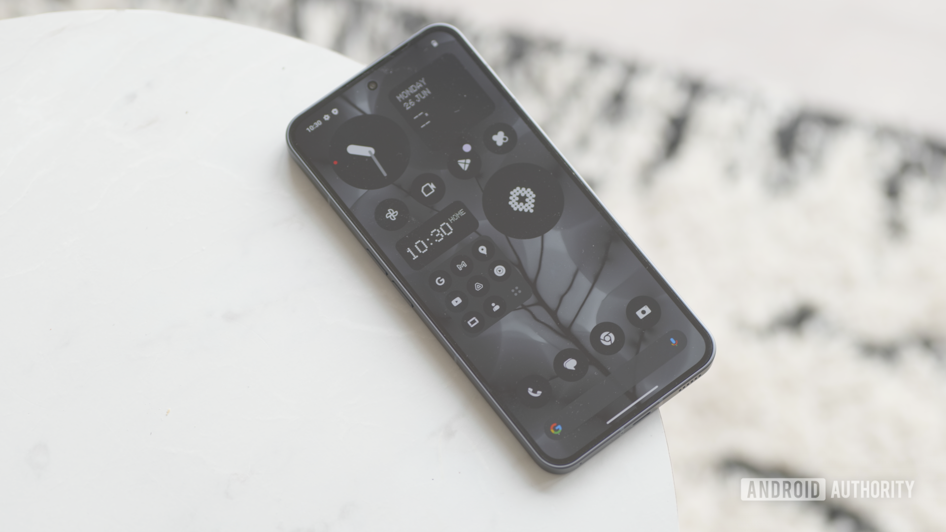 Nothing OS 2.0.0 default home screen on Nothing Phone 2 Nothing OS 2.0.0 default home screen on Nothing Phone 2